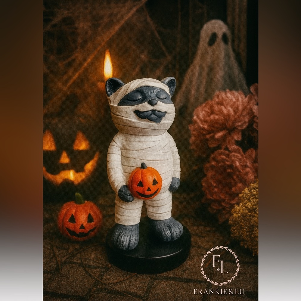 Mummy Cat Halloween Figurine Gray Kitty Pumpkin Resin Statue NWT
